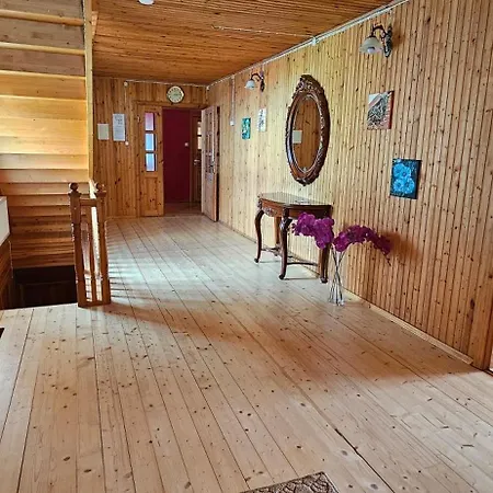 Mesikamaee Puhkemaja Semesterbostad *