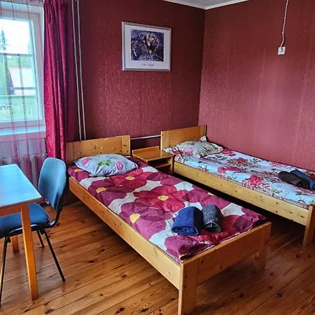 Semesterbostad Mesikamaee Puhkemaja *