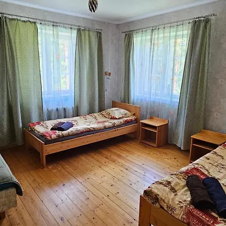 Mesikamaee Puhkemaja *