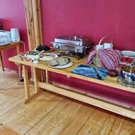 Mesikamaee Puhkemaja *