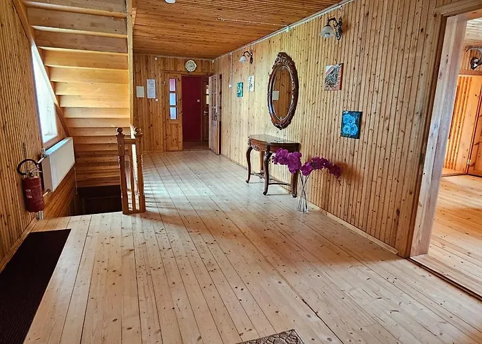 Mesikamaee Puhkemaja 펜션 *